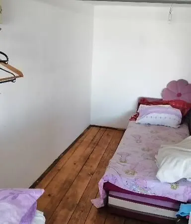شقة Apartman Na Sajmistu *